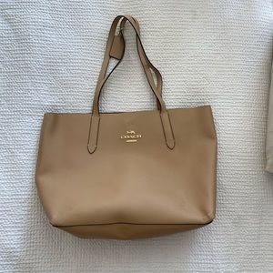 Coach nude totebag